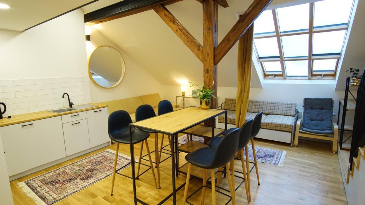 Rooftop No 22 - Center Art District Letna Apartament Praga